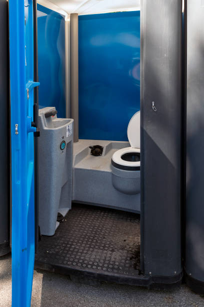 Best Construction site porta potty rental  in Wooster, AR